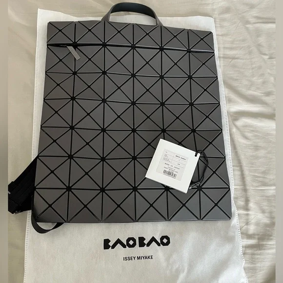 BAO BAO ISSEY MIYAKE FLAT PACK BACKPACK - Picture 8 of 16